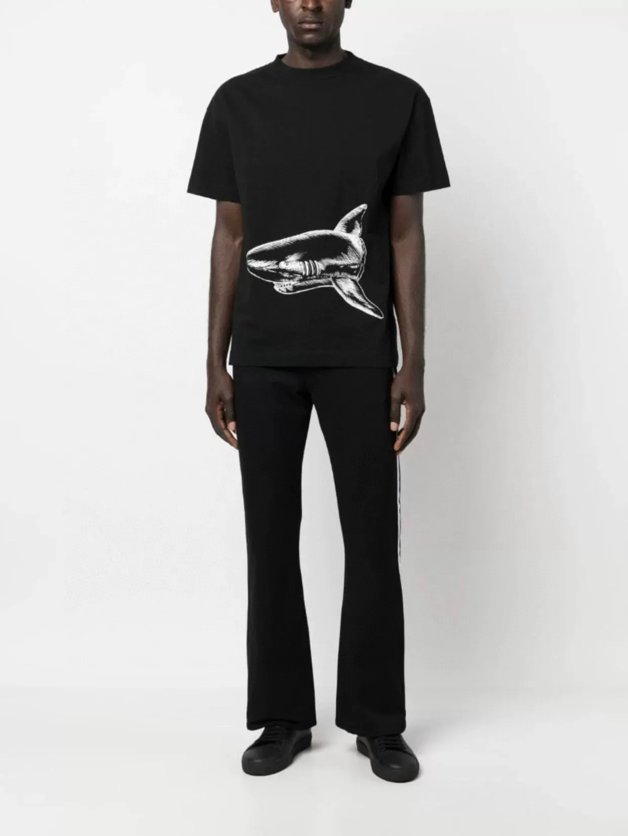-Size upper body P220#G78 GALLERY DEPT. Three-bar white striped jeans are the trendy American loose trousers for men and women in the casual group. Color: black Size: S-XXL (corresponding to 28-36)